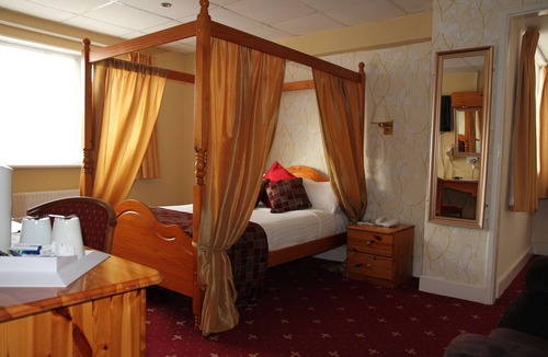 Gillingham Hotel | King Charles Hotel