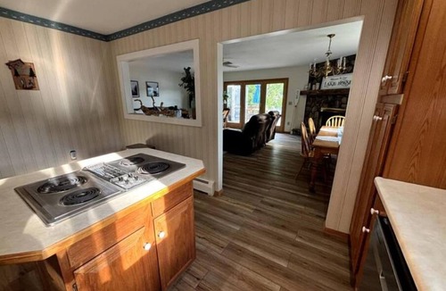 Barnstead Cottage | King Family Lakehouse Waterfront, Vacation RetreatnLocke Lake, Barnstead N.H,