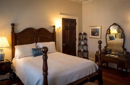 Old Southwest Bed & Breakfast | King George Inn