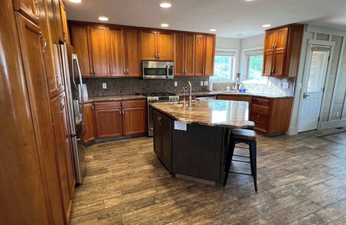 Pocatello House | King Home- Mountain Oasis, Pool & Views