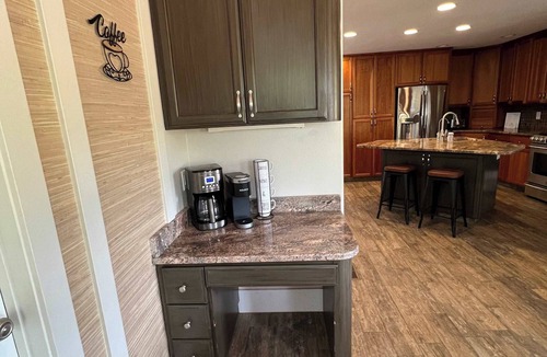 Pocatello House | King Home- Mountain Oasis, Pool & Views