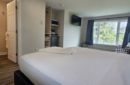 Greenville Junction Hotel | King Motel Room-Waterfront-Direct ATV Access