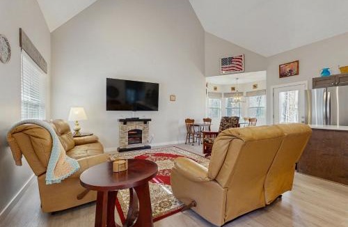 Clayton House | King Mountain Retreat