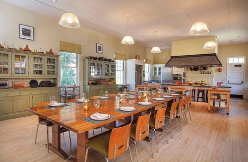 Sausalito Hotel | King Room at a 4.5⭐️ Hotel