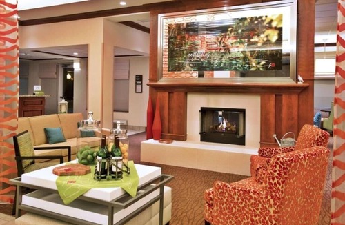 Bedford Park Apartment | King Room Near Lawler Michael Park CHI