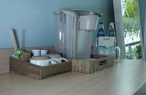 Arnold Apartment | King Room Near Playa Miami Beach MIA
