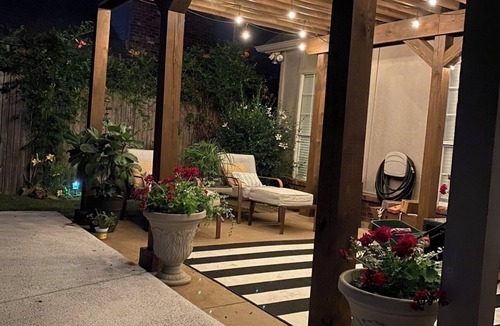 South Tulsa House | King Room w/ensuite downstairs. 3 Q rooms and full bath upstairs. Luxury kitchen w/giant island, wine cabinet w/sink, Breakfast Rm seats 6. Dining Rm seats 8. Half bath, Patio w/outdoor table, sofa and TV. In-ground pool, pool table, doggie door