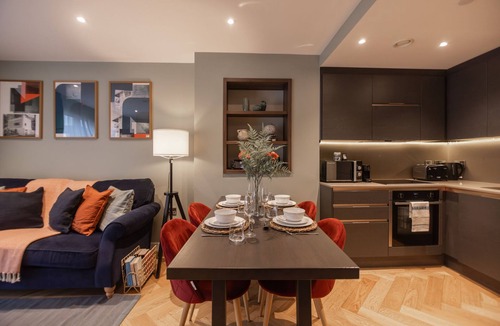 York Apartment | King's 23