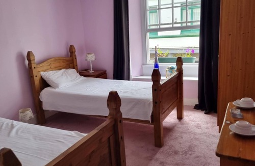 Lostwithiel Bed & Breakfast | King's Arms