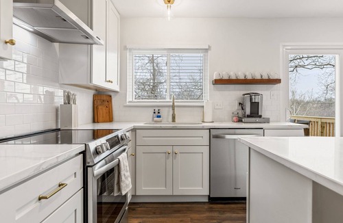 Weldon Spring Heights House | King's Corner Retreat