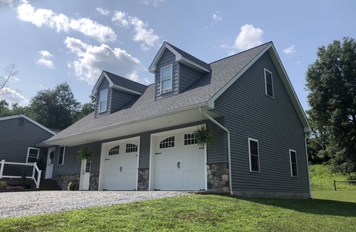 Narvon Apartment | King's Country Suite