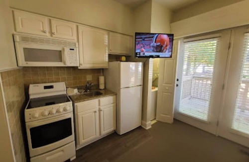 Lackey House | KING'S CREEK