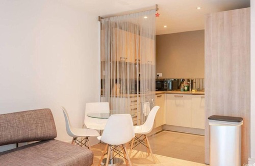 Kings Cross St. Pancras Apartment | King's Cross Garden Flat - Pass the Keys