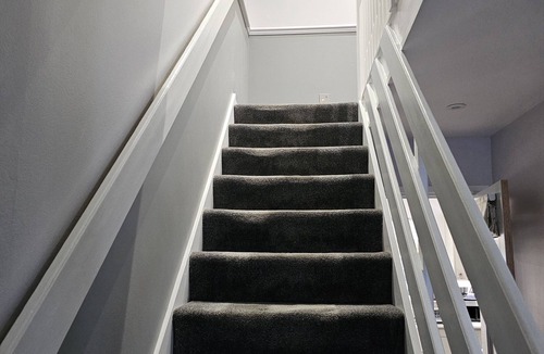 Cannards Grave House | King - Shared Bathroom