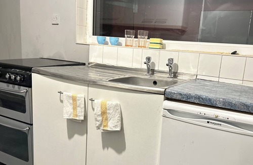 Hartlepool Apartment | King-Size Luxury Bedroom Flat