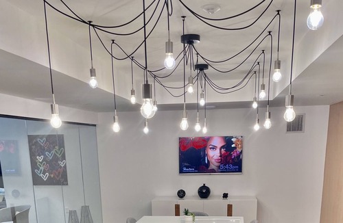 New Rochelle Condo | King size luxury condo New York view