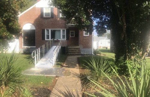 Baltimore House | King-Sized City Oasis