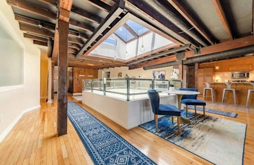 Shelby Park Apartment | KING Sleep8 4Bed 3BR 2BA Swepson Loft 301