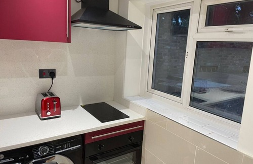 West Ealing Apartment | King Studio B in West London