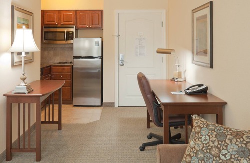 Lafayette Apartment | King Studio | Free Breakfast. Indoor Pool