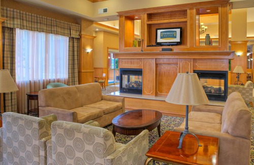 Laredo Apartment | King Studio Near LRD | Shared Hot Tub + Daily Free Breakfast