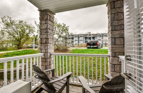 Oro-Medonte Condo | King Studio Suite – Sauna, heated Pool