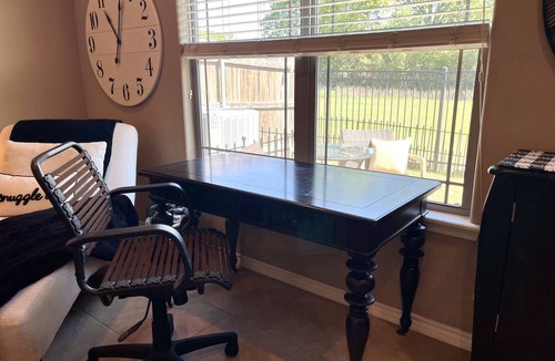 Harvey Hillsides Condo | KING SUITE. 2BR/2Bath. Sleeps 6