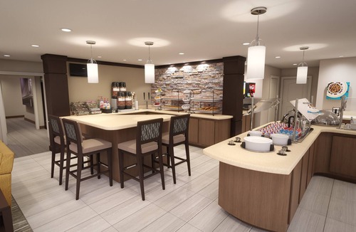 Sterling Heights Condo | King Suite | Free Breakfast, Pool & Gym Access!