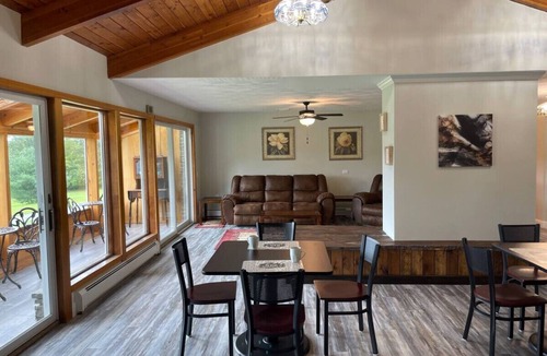 Wellsboro Cabin | King Suite Near Town + Trails~Game Room + Firepit