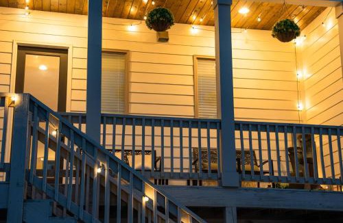 Northside House | King Suite | North Shore | Gigabit Internet