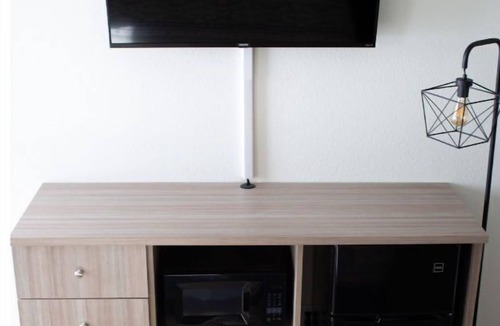 Encampment Apartment | King Suite: Platte River Rustic Comfort