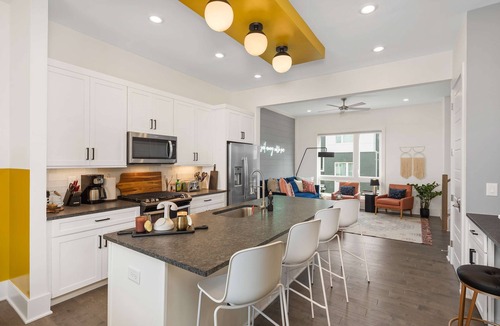 Nashville House | King Suites 3BR Retreat 2-car Garage East Nashville