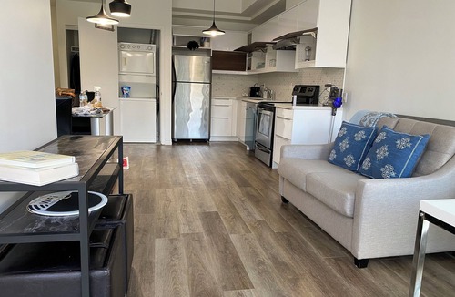 Wellington Place Apartment | King West loftnShort term contact host