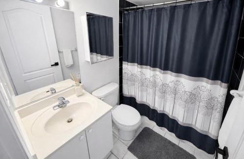 King West Village Apartment | King West Private Rooftop Retreat