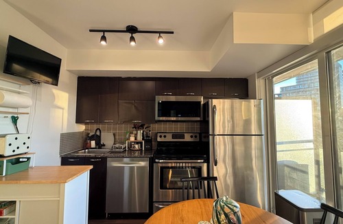 King West Village Condo | King West Sunset Apartment
