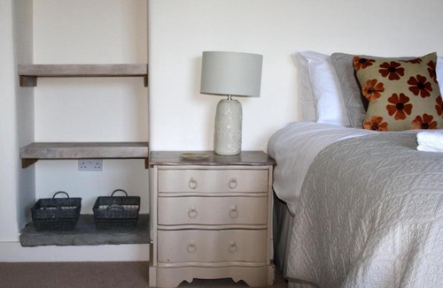 Tunley Bed & Breakfast | King William IV