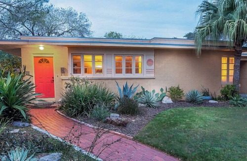Bay Area House | KingBed Patio 20 Minutes to Beach