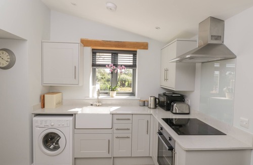 South Leigh Cottage | Kingfisher, 2 The Old Stables