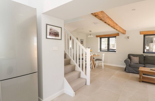 South Leigh Cottage | Kingfisher, 2 The Old Stables