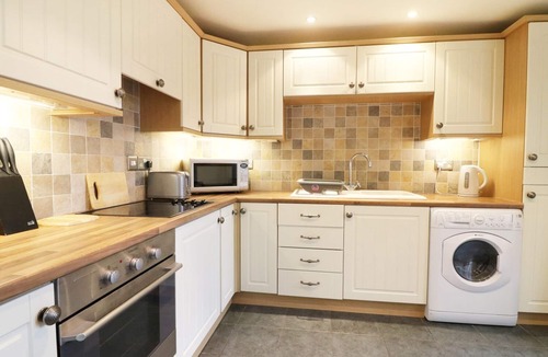 Staveley Apartment | KINGFISHER BARN, pet friendly in Staveley