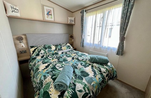 South Cerney House | Kingfisher