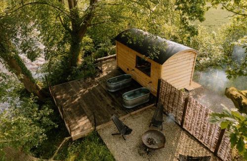 West Tanfield Ski Chalet | Kingfisher Lodge Riverdale