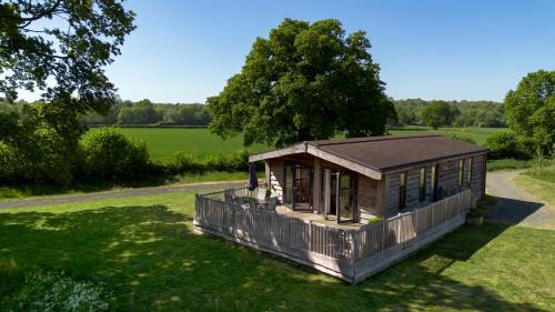 West Tanfield Ski Chalet | Kingfisher Lodge Riverdale