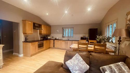 Exeter House | Kingfisher Lodge, South View Lodges, Exeter