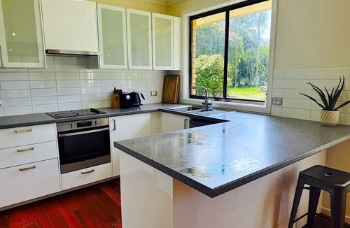 Pheasant Creek House | Kinglake National Park & Waterfalls