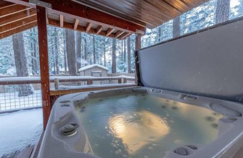Kings Beach House | Kings Beach Retreat, Hot Tub, Walk to Beach
