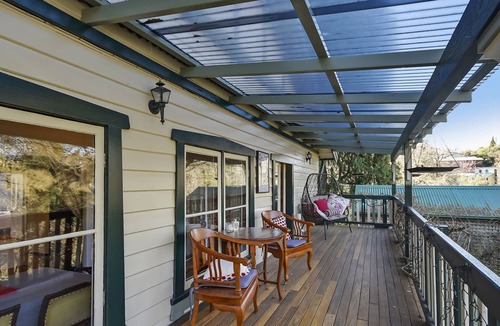 Katoomba House | Kings Bower at Katoomba