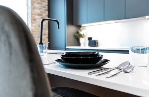 Cubitt Town Apartment | Kings Cottage - 3 bed Apt