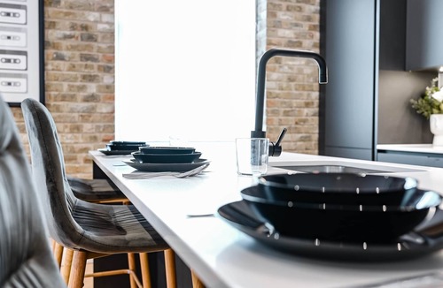 Cubitt Town Apartment | Kings Cottage - 3 bed Apt