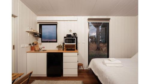 Irymple House | Kings Cottage by Tiny Away